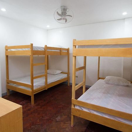 Lokal Hostel Makati City Extérieur photo