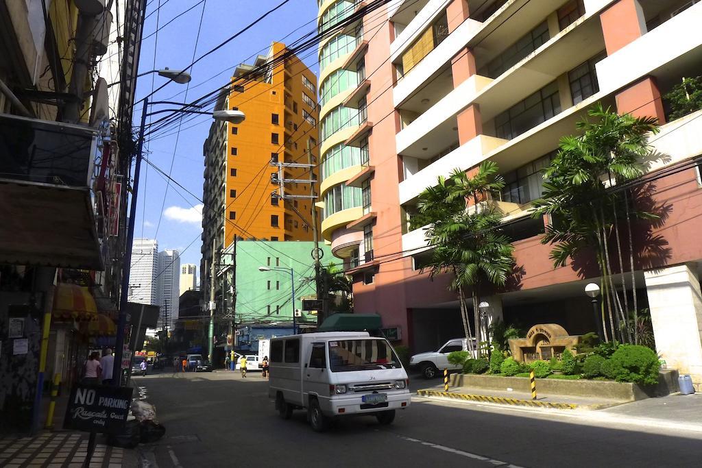 Lokal Hostel Makati City Extérieur photo