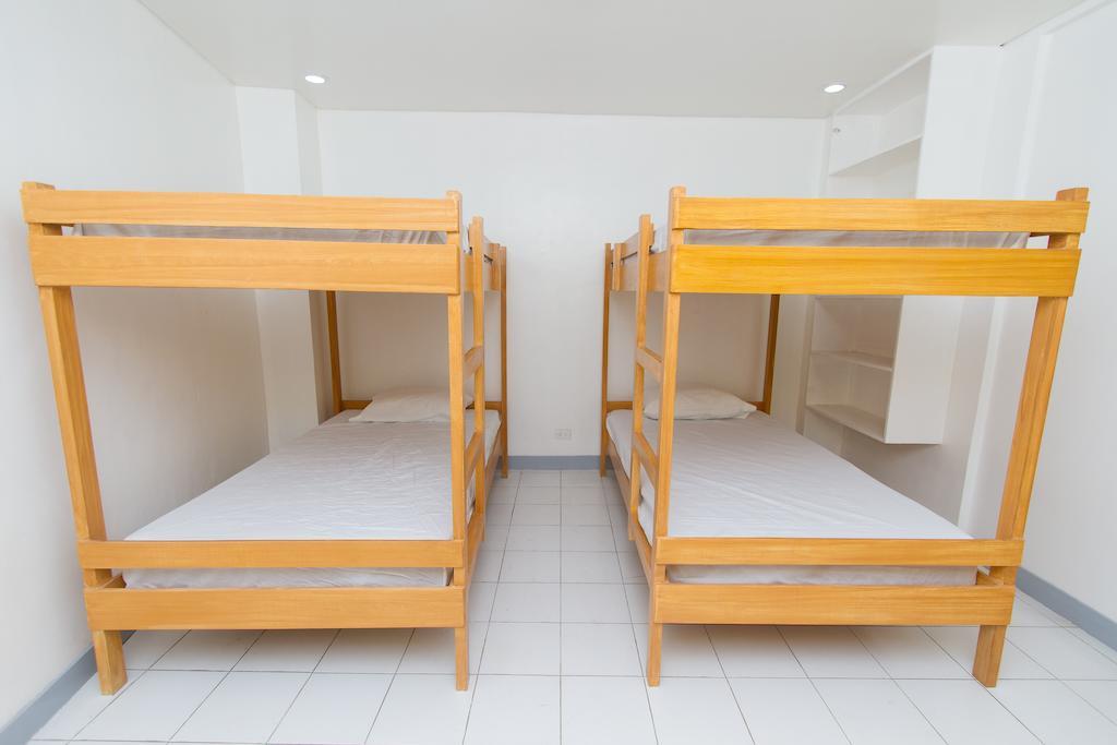 Lokal Hostel Makati City Chambre photo