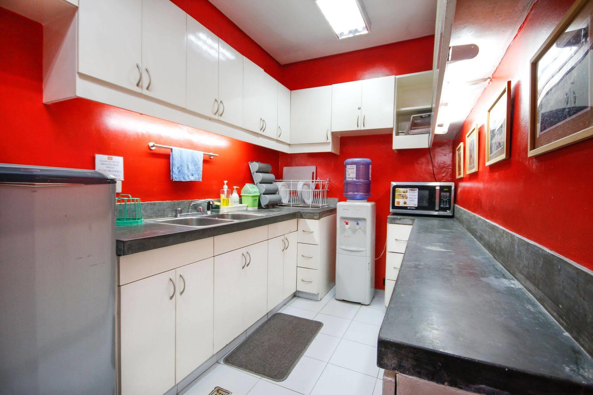 Lokal Hostel Makati City Extérieur photo