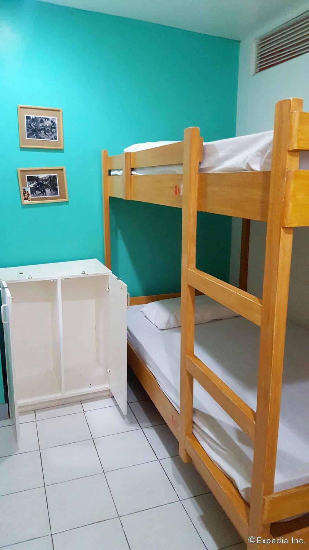 Lokal Hostel Makati City Extérieur photo