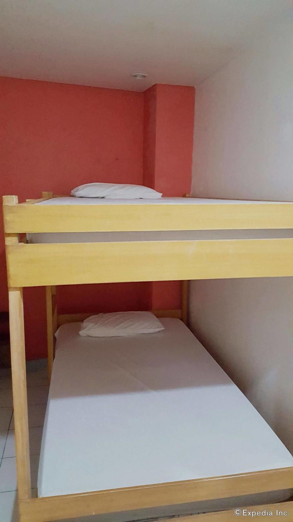 Lokal Hostel Makati City Extérieur photo